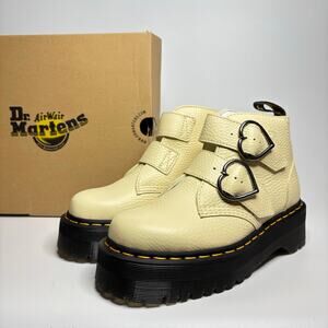 Dr. Martens Devon Heart Leather Platform Boots in Toile Cream Milled Nappa